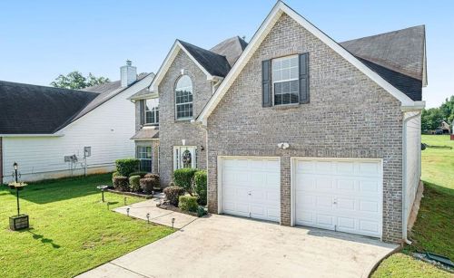 6512 Dekeon Dr, Atlanta, GA 30349-8858