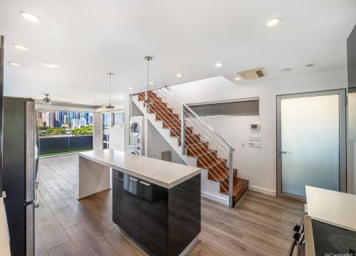 1538 Pele St, Honolulu HI  96813-2010 exterior
