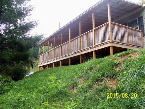 1421 Mundytown Rd, Tiptop, VA 24630-8590