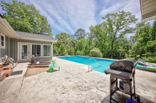 102 Chimney Pl, Warner Robins GA  31088-6523 exterior