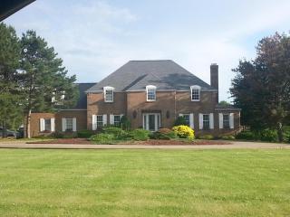 8389 Otterbein Trl, Lancaster, OH 43130-9235