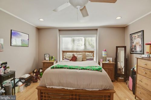 17501 New Hampshire Ave, Ashton MD  20861-9791 exterior