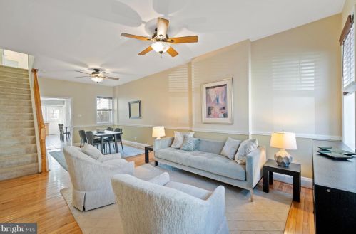 2565 Coral St, Philadelphia, PA 19125-1333