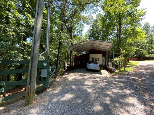 246 7th St, Ellijay, GA 30540-9377