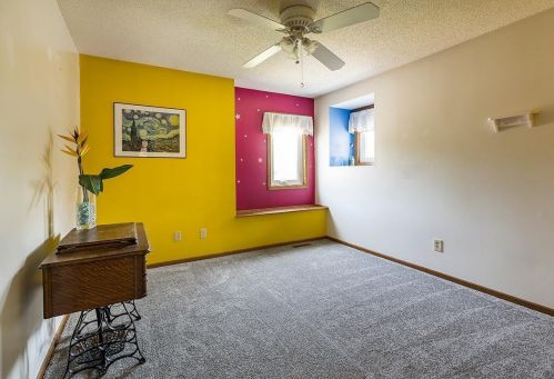 644 Crimson Leaf Trl, Saint Paul MN  55123-3045 exterior