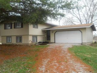 375 Lakeview Dr, Boulder, IL 62231-8581