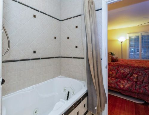 1653 Executive Park Ln, Atlanta GA  30329-3129 exterior