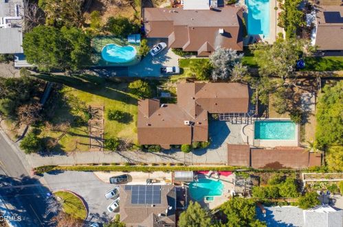 5253 Ramsdell Ave, Glendale CA 91214-3738 exterior