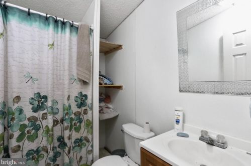 155 Engle Rd, Harpers Ferry WV 25425-4042 exterior