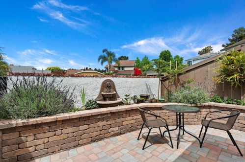 7586 Dehesa Ct, Carlsbad, CA 92009-7703