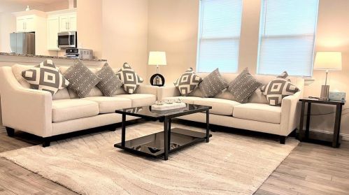 3551 Canada Dr, Dallas TX  75212-1323 exterior