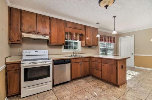 2112 Amherst Trl, Conyers GA  30094-6900 exterior