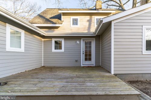 5089 Lerch Dr, Shady Side MD 20764-9650 exterior