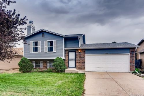 4328 Dearborn St, Denver, CO 80239-5169