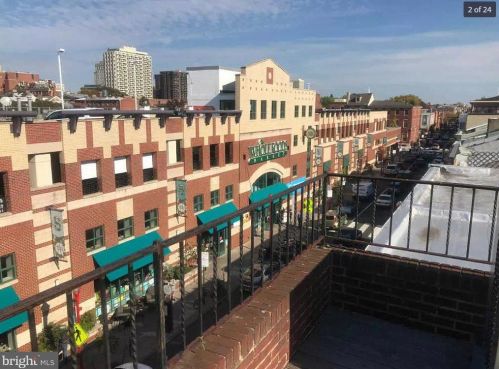 601 10th St, Philadelphia PA  19147-1917 exterior