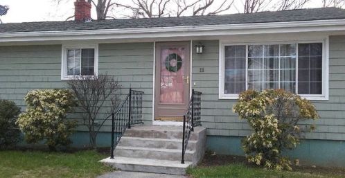 11 Taylor Rd, Providence, RI 02919-5715