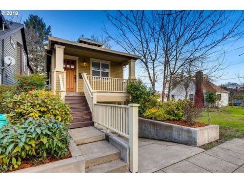 2517 Winchell St, Portland, OR 97217-6371