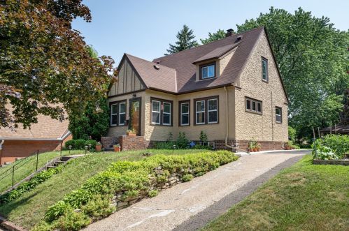 588 Hall Ave, Saint Paul MN  55107-2840 exterior