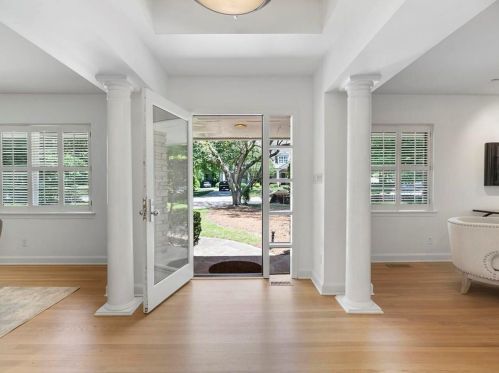 2344 Havenridge Dr, Atlanta, GA 30305-4073