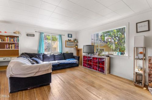 3109 Reservoir Dr, Simi Valley, CA 93065-1013