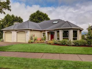 11130 Chickadee Ter, Beaverton, OR 97007-8207