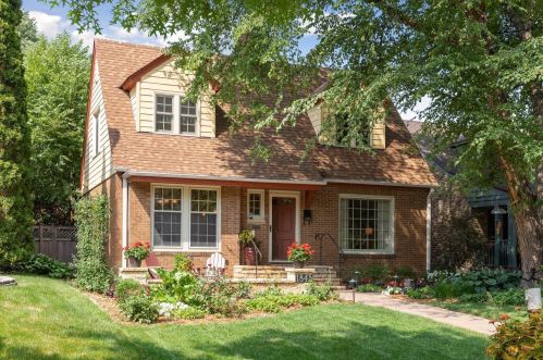 1843 Highland Pkwy, Saint Paul, MN 55116-1328