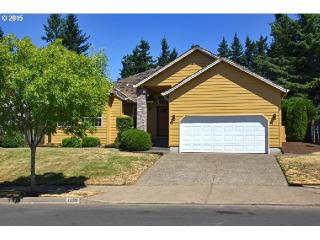 22710 Vermillion Dr, Tualatin, OR 97062-7058