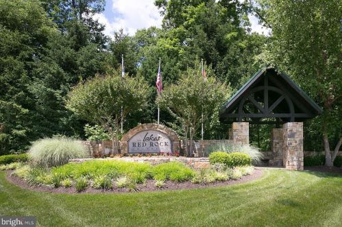 42983 Mill Race Ter, Leesburg, VA 20176-6866