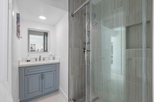1741 Linnet Ln, Sunnyvale CA  94087-4832 exterior