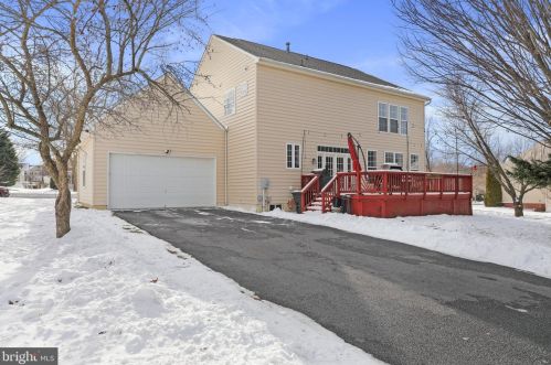 252 Prospect Hill Blvd, Charles Town WV  25414-5082 exterior