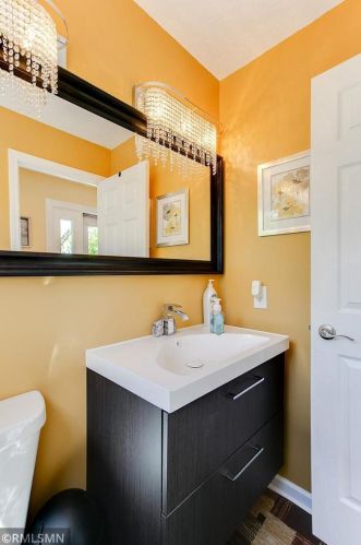 3422 Highlander Dr, Saint Paul MN  55122-1310 exterior