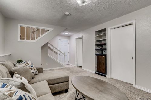 19495 Nassau Dr, Aurora CO  80013-4554 exterior