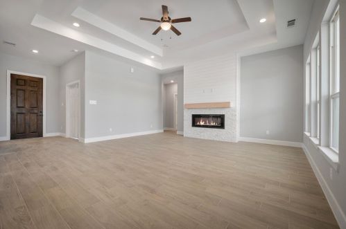 620 Longhorn Trl, Angleton TX 77515-9623 exterior