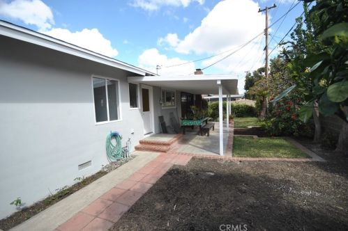 210 Agate St, Anaheim CA  92804-2504 exterior