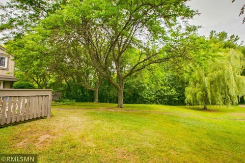 4826 Grenwich Way, Saint Paul MN  55128-2034 exterior