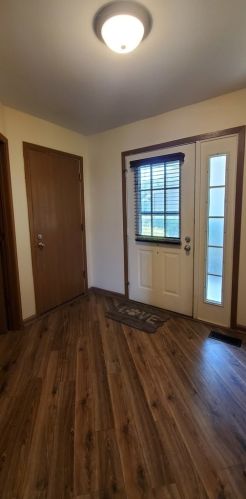 1356 Ridgefield Cir, Carol Stream, IL 60188-2993