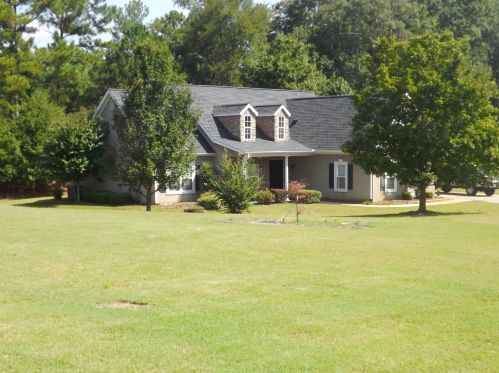 805 Haygood Ct, Locust Grove, GA 30248-2059
