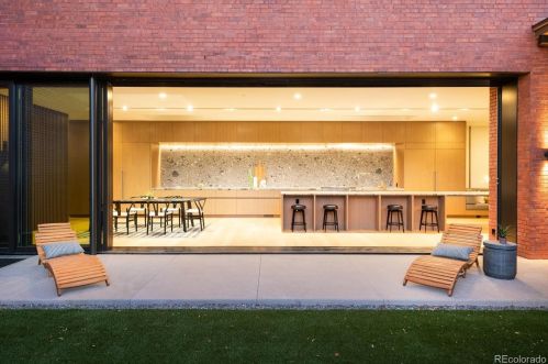 2605 18th St, Denver, CO 80211-3933