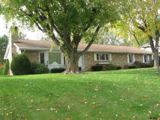 1135 Krentler Dr, Hanover, PA 17331-9223