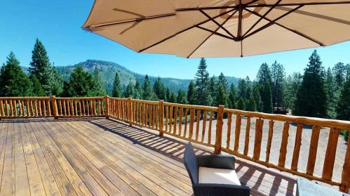 8230 Bushwacker Rd, Portola, CA 96122-5326