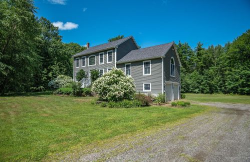 22 Guinea Rd, Berwick, ME 03901-2838