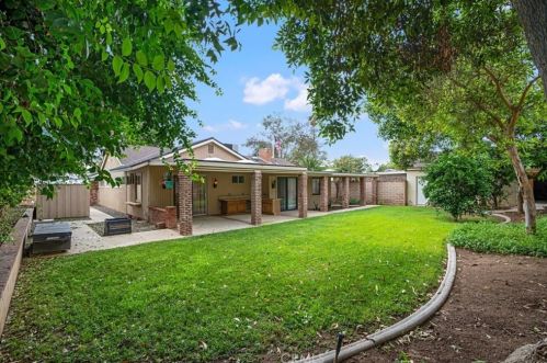 2935 Westridge Rd, Riverside CA  92506-4448 exterior