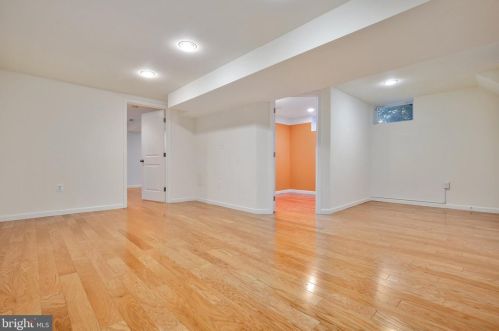 1611 Noyes Dr, Silver Spring MD 20910-2224 exterior