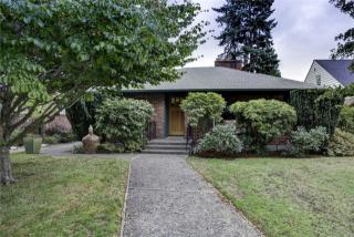 7706 20th Ave, Seattle, WA 98115-4404