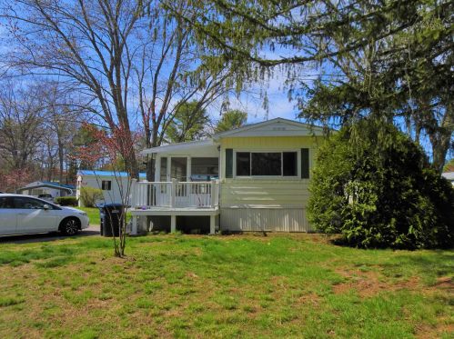19 Queens Ln, Chichester, NH 03234-4219