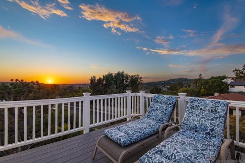 3301 Dorado Pl, Carlsbad, CA 92009-7706