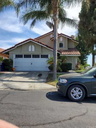 2883 Hollow Glen Cir, Rialto, CA 92376-7240