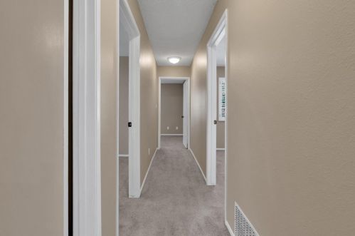 945 Madison Ave, Los Banos CA 93635-4820 exterior