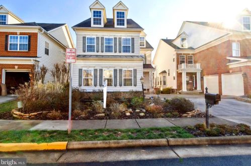 6855 Track Ct, Haymarket, VA 20169-4911