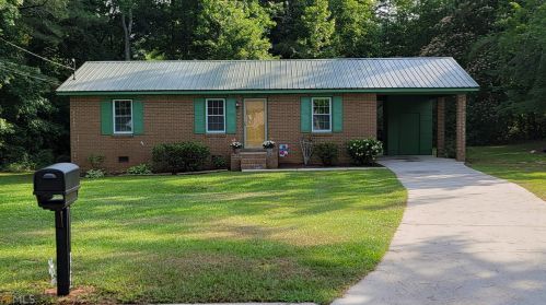 129 Bradley Cir, Barnesville, GA 30204-1814
